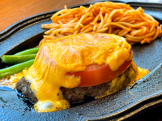 トマトチーズハンバーグ